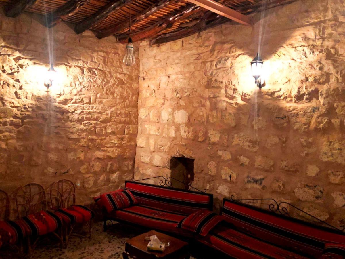 The Orient Home Wadi Musa Exterior foto