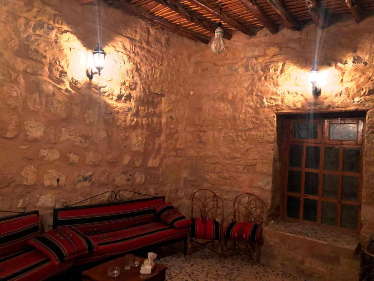 The Orient Home Wadi Musa Exterior foto